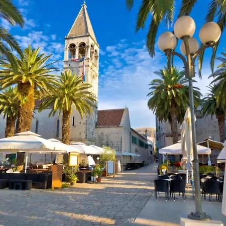 Apartment Moderne Meerblick Ap,1 Mit Pool Und Terrasse Bbq In Der Naehe Von Split Trogir *