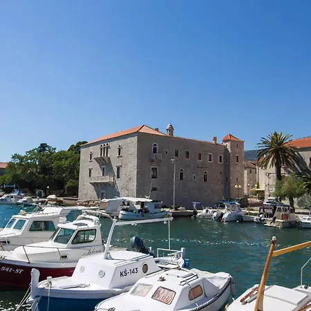 Moderne Meerblick Ap,1 Mit Pool Und Terrasse Bbq In Der Naehe Von Split Trogir