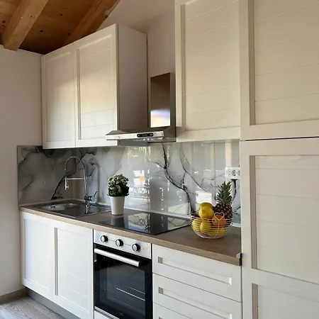 Moderne Meerblick Ap,1 Mit Pool Und Terrasse Bbq In Der Naehe Von Split Trogir Apartment Kastela